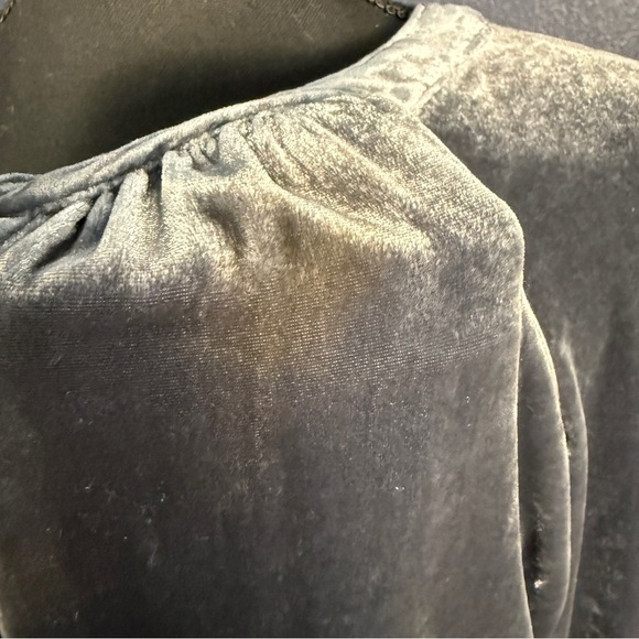 J. Jill Silver Gray Rayon & Silk Velvet Blouse, Size Medium - Picture 11 of 11